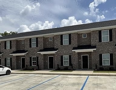 108 Blue St in Darlington, SC - Building Photo