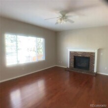 4884 S Liverpool Ct in Aurora, CO - Building Photo - Building Photo