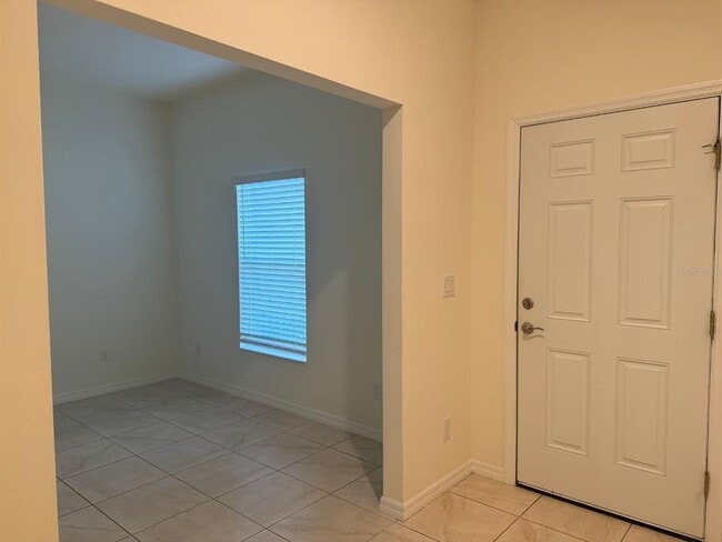 2333 Renfro Ave in North Port, FL - Building Photo - Building Photo