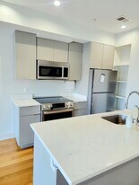 1728 Wisconsin Ave NW in Washington, DC - Building Photo