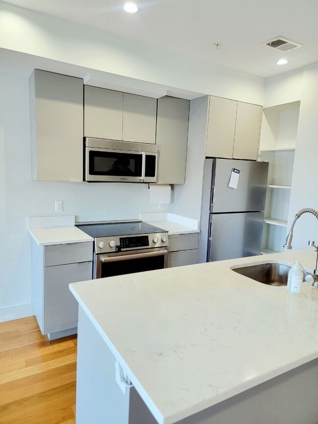 property at 1728 Wisconsin Ave NW