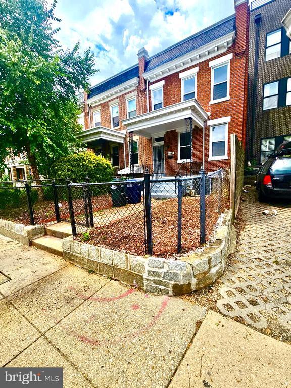 property at 3540 Warder St NW