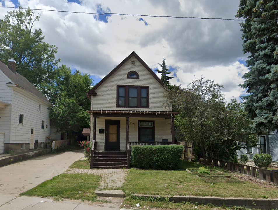 712 S Main St in Ann Arbor, MI - Foto de edificio