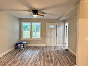 173 Inglewood Dr in Clarksville, TN - Foto de edificio - Building Photo