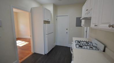 1412 Commonwealth Ave, Unit 12 in Boston, MA - Building Photo - Building Photo