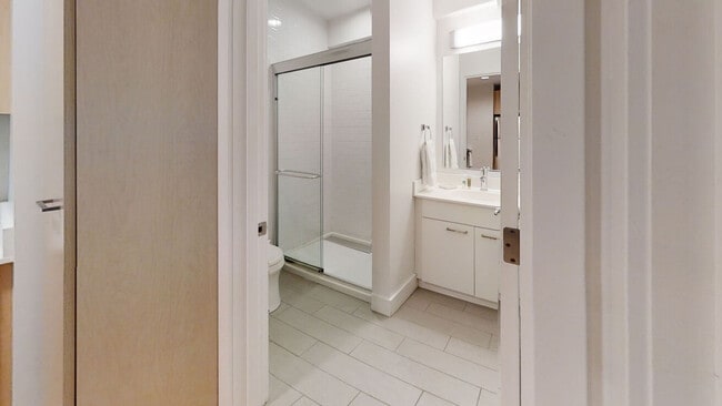350 Newbury St, Unit PH-05 in Boston, MA - Building Photo - Building Photo