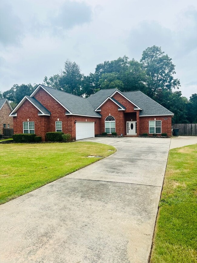 406 Brookewater Ln in Perry, GA - Building Photo - Building Photo