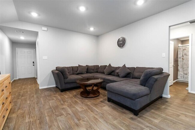 2845 Wolfcreek in New Braunfels, TX - Building Photo - Building Photo