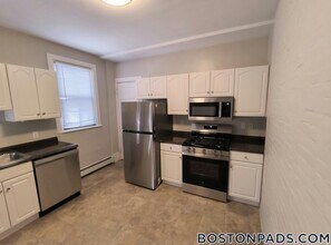 63 Dana St in Cambridge, MA - Foto de edificio - Building Photo