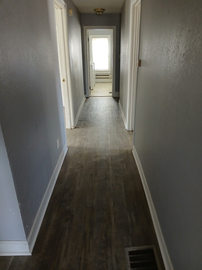 732 Polk St, Unit 2 in Huntington, IN - Building Photo - Building Photo