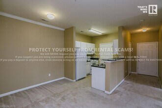 4261 NE Meadow Creek Cir in Fayetteville, AR - Building Photo - Building Photo