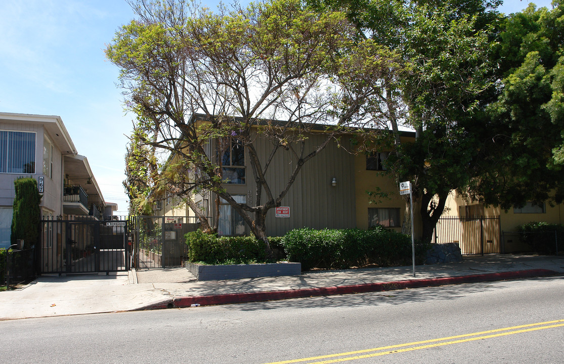 969 N Normandie Ave in Los Angeles, CA - Building Photo