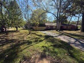 126 Edgewood Dr in Hendersonville, TN - Building Photo - Building Photo