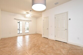 2951 SW 35th Pl in Gainesville, FL - Building Photo - Building Photo
