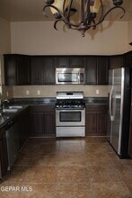 7125 Falling Leaf Cir in El Paso, TX - Building Photo - Building Photo