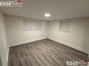 1105 Lexington St, Unit 2 in Waltham, MA - Foto de edificio - Building Photo