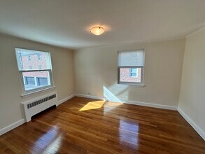 170 Summit Ave, Unit 2 in Quincy, MA - Foto de edificio - Building Photo