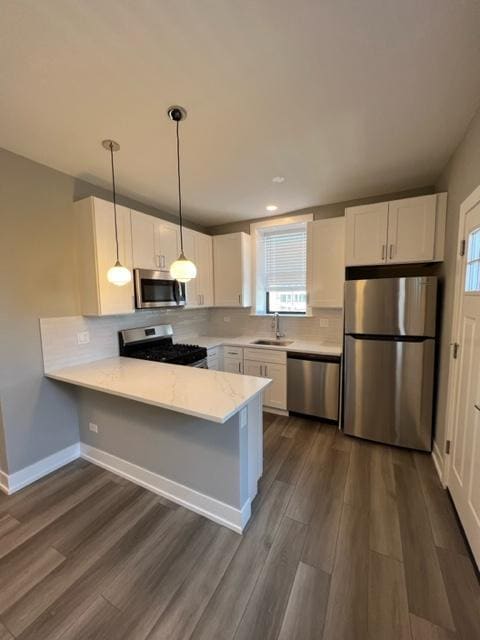 property at 3939 N Janssen Ave