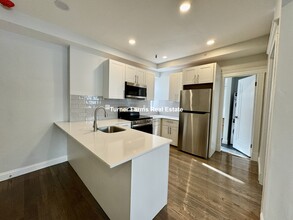 30 Peterborough St, Unit 17 in Boston, MA - Building Photo - Building Photo