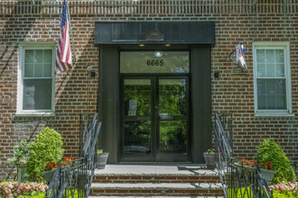 6665 Colonial Rd in Brooklyn, NY - Building Photo - Building Photo