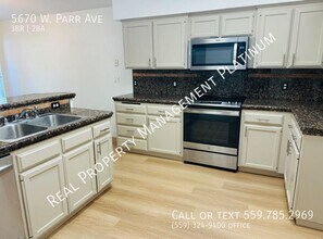5670 W Parr Ave in Fresno, CA - Building Photo - Building Photo