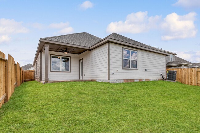 15691 Honey Cv Dr in Conroe, TX - Building Photo - Building Photo