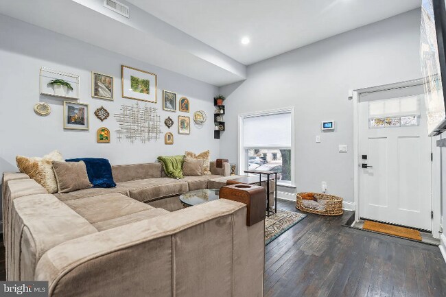 407 N Lakewood Ave in Baltimore, MD - Building Photo - Building Photo