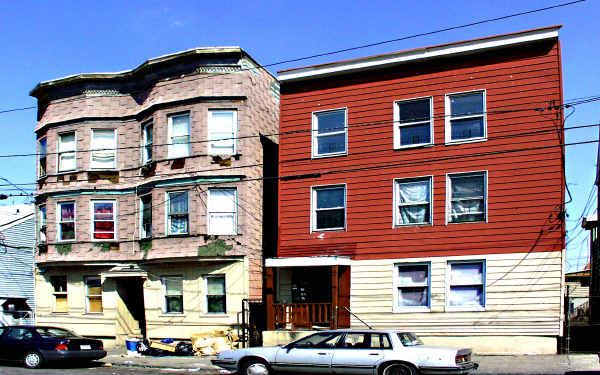 183-185 Jackson St in Paterson, NJ - Foto de edificio