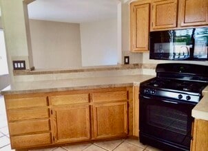 39259 Via Las Sintras in Murrieta, CA - Foto de edificio - Building Photo