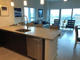 591 Evernia St, Unit 2516 in West Palm Beach, FL - Building Photo