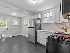 2234 Yale Ave in Maplewood, MO - Building Photo - Building Photo