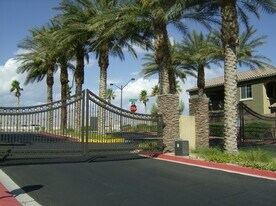 6868 Sky Pointe Dr in Las Vegas, NV - Building Photo