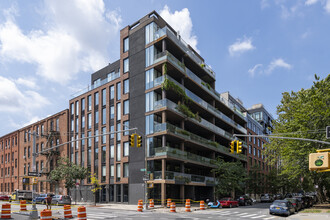 210 N 12th St in Brooklyn, NY - Building Photo - Primary Photo