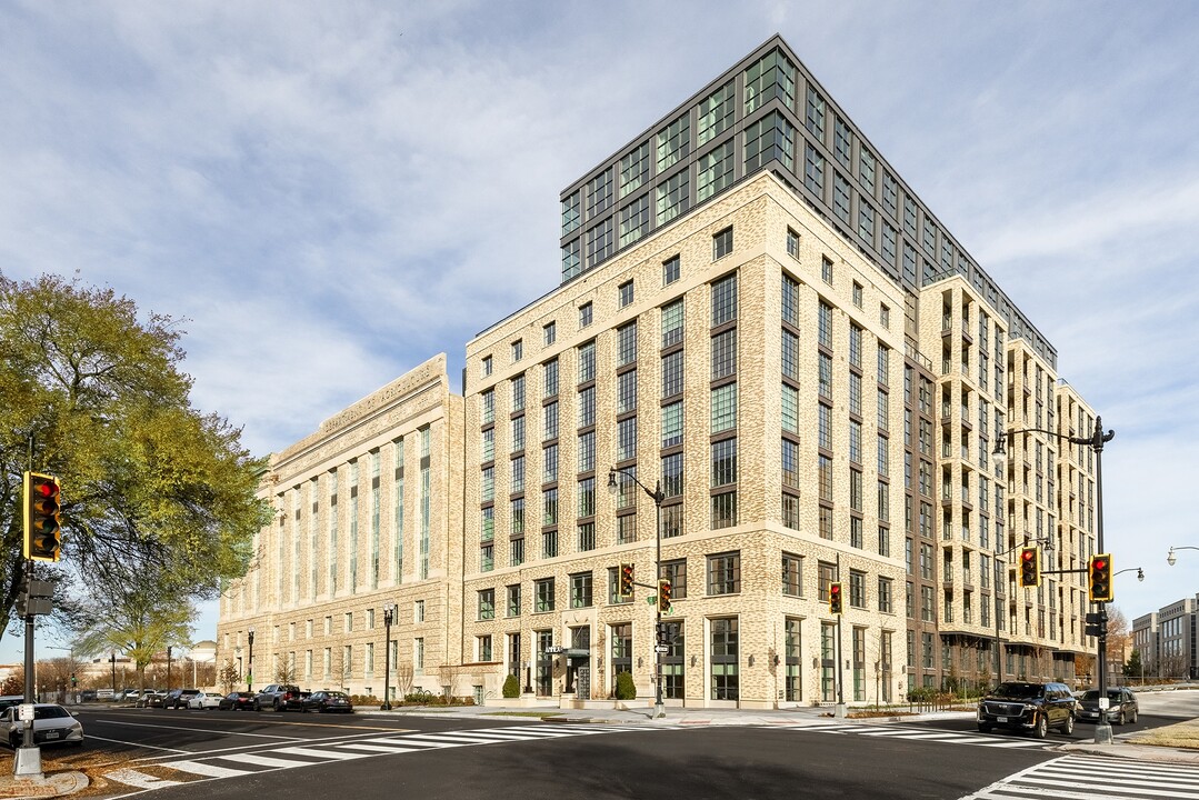 Annex on 12th in Washington, DC - Building Photo