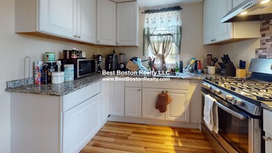 19 Harvard St in Everett, MA - Building Photo - Building Photo