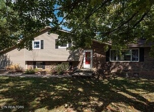 128 Farlow Dr in Knoxville, TN - Building Photo - Building Photo