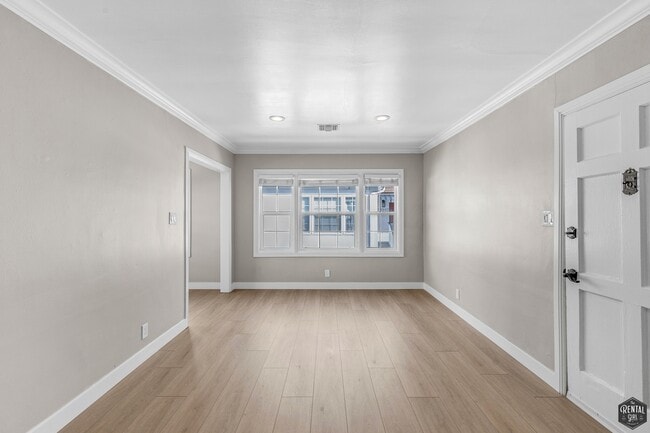 8613 W Olympic Blvd in Los Angeles, CA - Building Photo - Building Photo