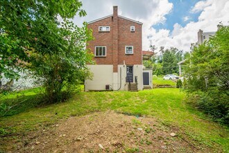 641 Brinwood Ave in Pittsburgh, PA - Building Photo - Building Photo