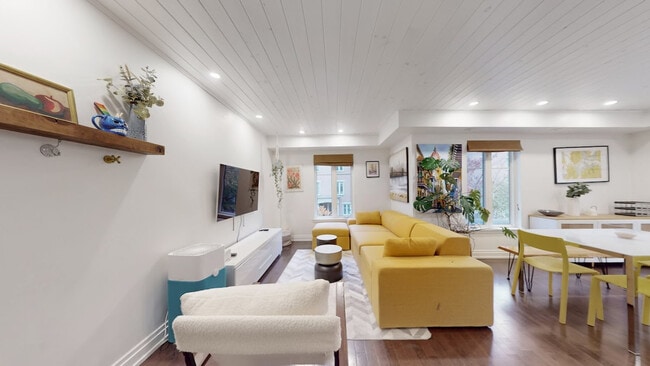 30 Western Battery Rd, Unit SI ID1504459P in Toronto, ON - Building Photo - Building Photo