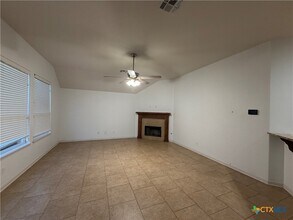 115 Sandstone Ct in Victoria, TX - Building Photo - Building Photo