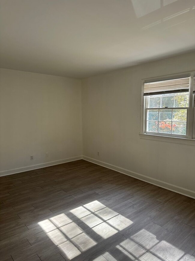 2800 Carriage Dr in Winston-Salem, NC - Building Photo - Building Photo