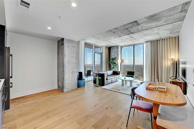 48 East Ave in Austin, TX - Building Photo - Building Photo