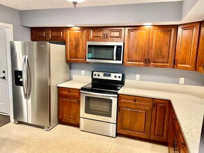 639 Cherokee Rd in Lake Ozark, MO - Building Photo - Building Photo