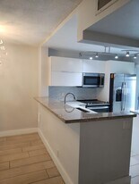 1333 E Hallandale Beach Blvd, Unit 235 in Hallandale Beach, FL - Building Photo