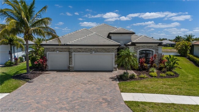 2067 Antigua Ln in Naples, FL - Building Photo - Building Photo