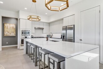 2103 Retreat Cir in Palm Desert, CA - Building Photo - Building Photo