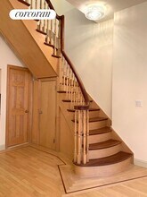 25 W 70th St in New York, NY - Building Photo - Building Photo