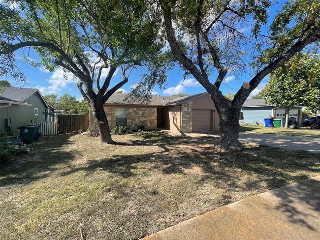 907 Canterfield Ln in Cedar Park, TX - Foto de edificio - Building Photo