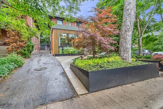 94 Walker Ave in Toronto, ON - Building Photo - Building Photo