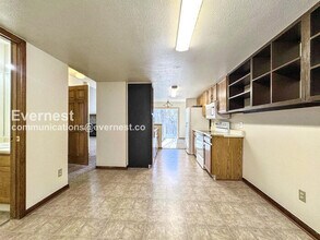 11595 E Cornell Cir in Aurora, CO - Foto de edificio - Building Photo